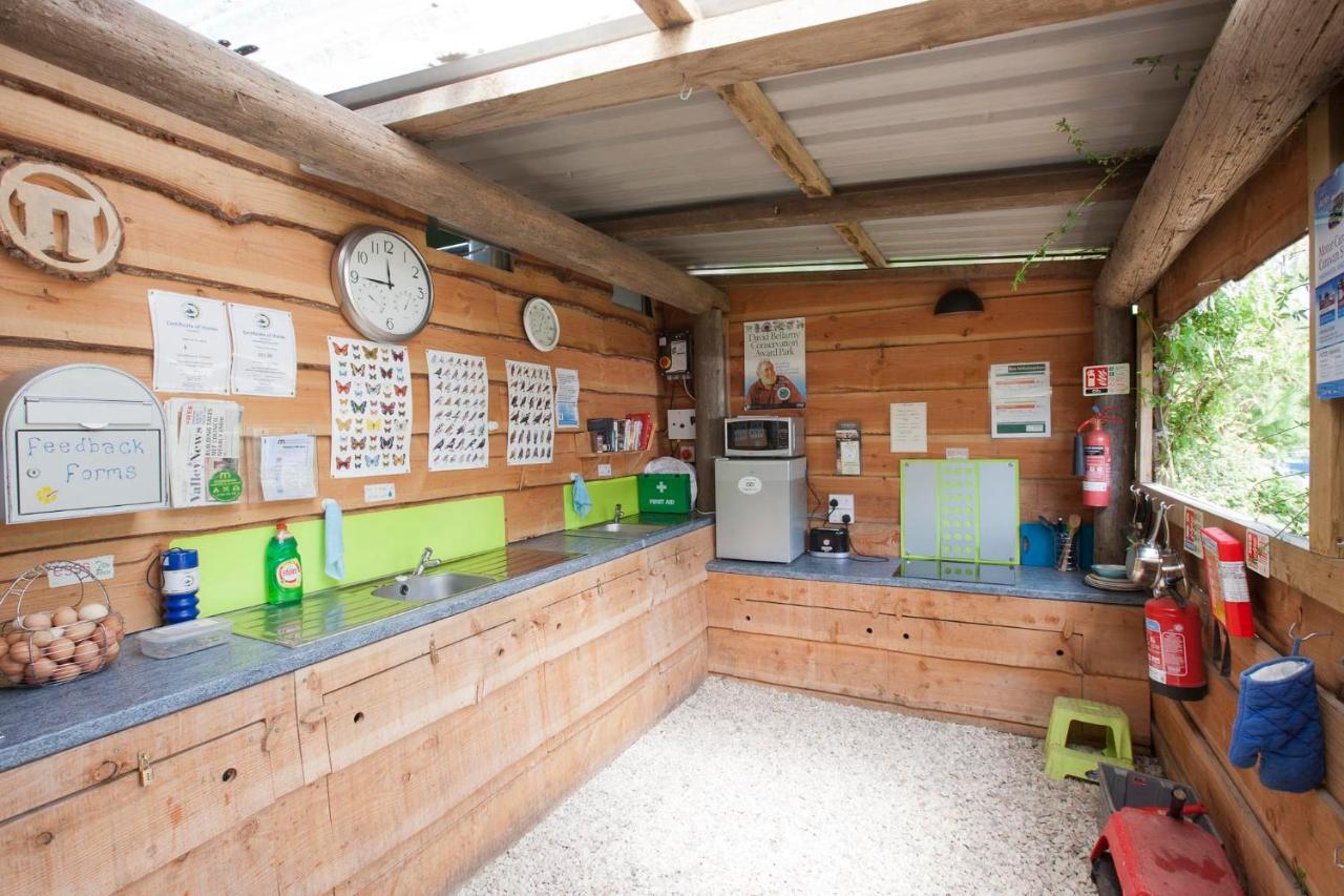 Stonehenge Campsite & Glamping Hotel Berwick St James Exterior photo