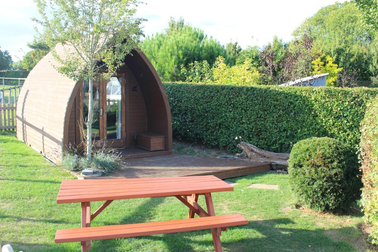 Stonehenge Campsite & Glamping Hotel Berwick St James Exterior photo